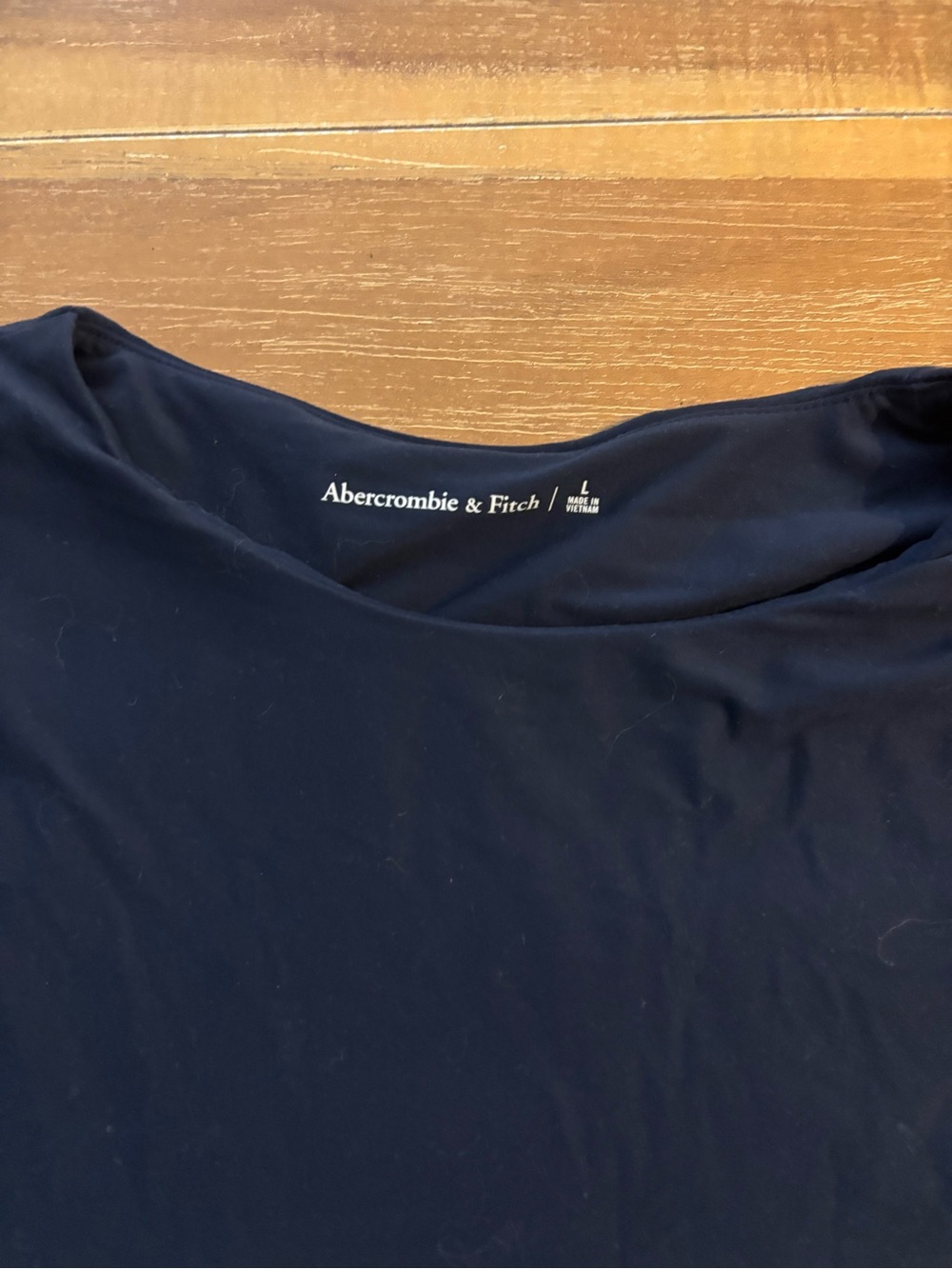 Abercrombie & Fitch Navy Seamless Short Sleeve Tee - Picture 3 of 3